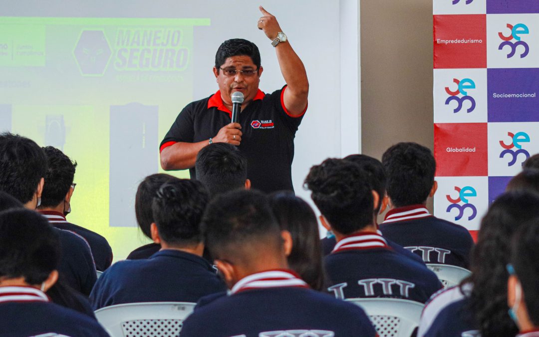 Charla «Manejo Seguro»