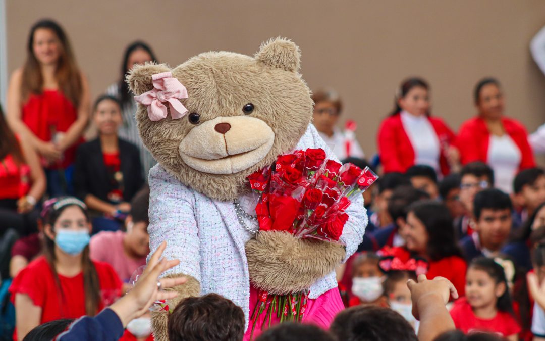 UEM celebró Día del Amor y la Amistad